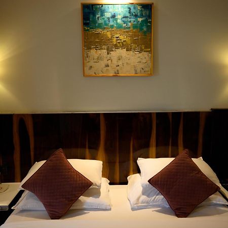 Hotel Holiday Resort Puri Exterior photo