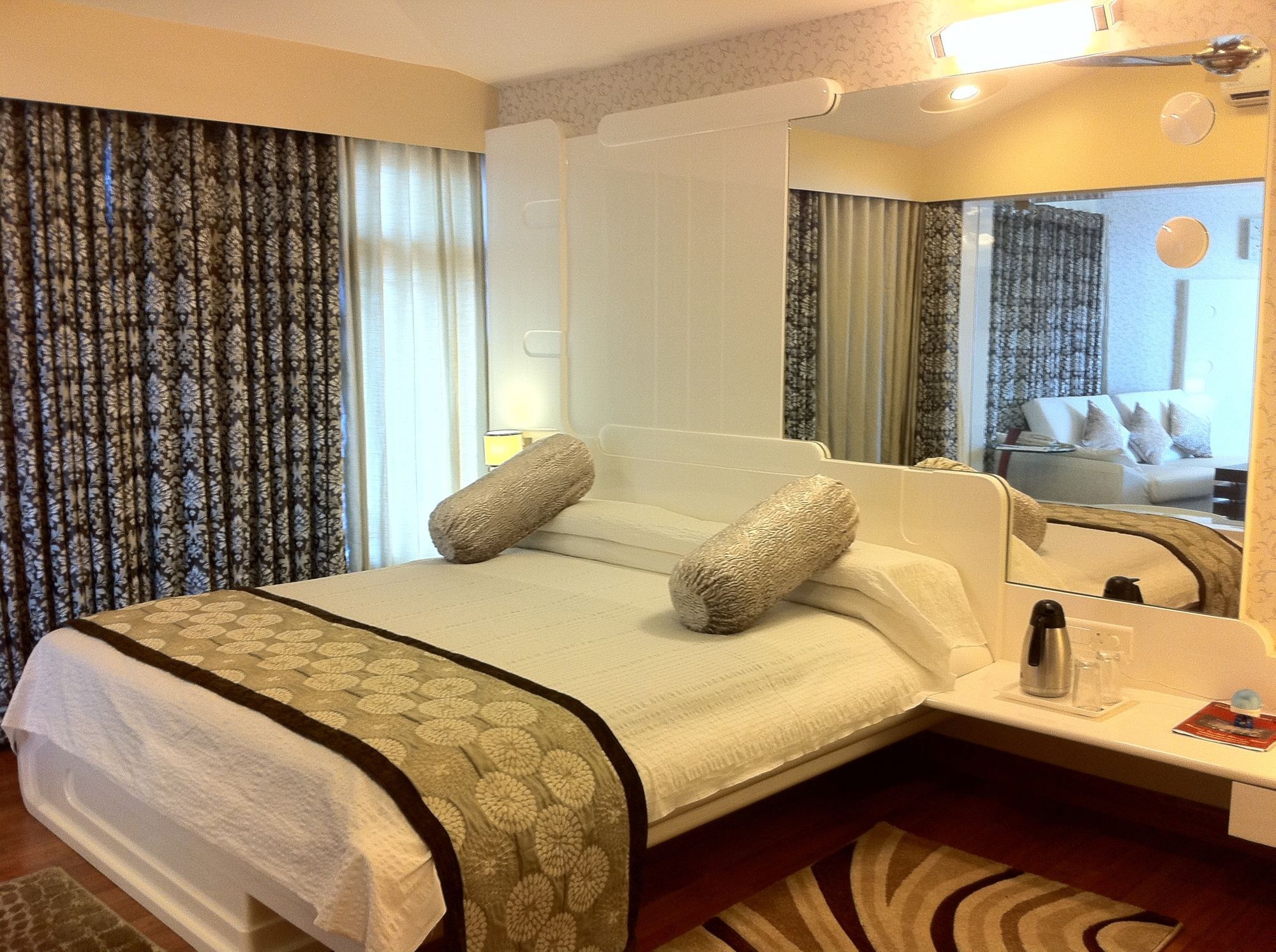Hotel Holiday Resort Puri Exterior photo