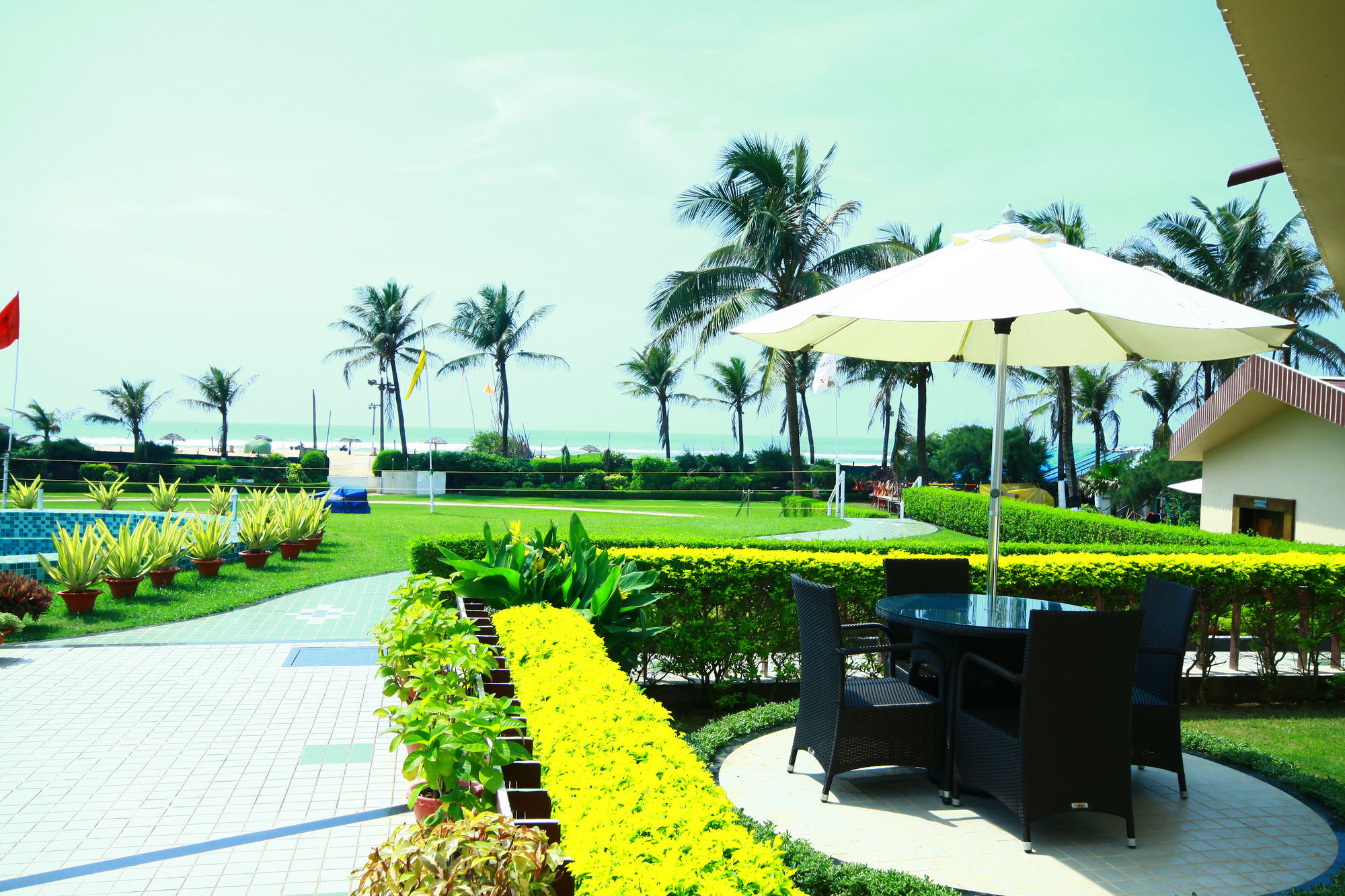 Hotel Holiday Resort Puri Exterior photo